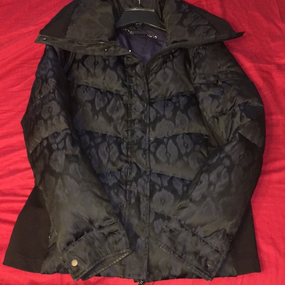 Elie Tahari Jackets & Blazers - Elie Tahari puffer jacket Elie Tahari Jackets & Blazers - Elie Tahari puffer jacket